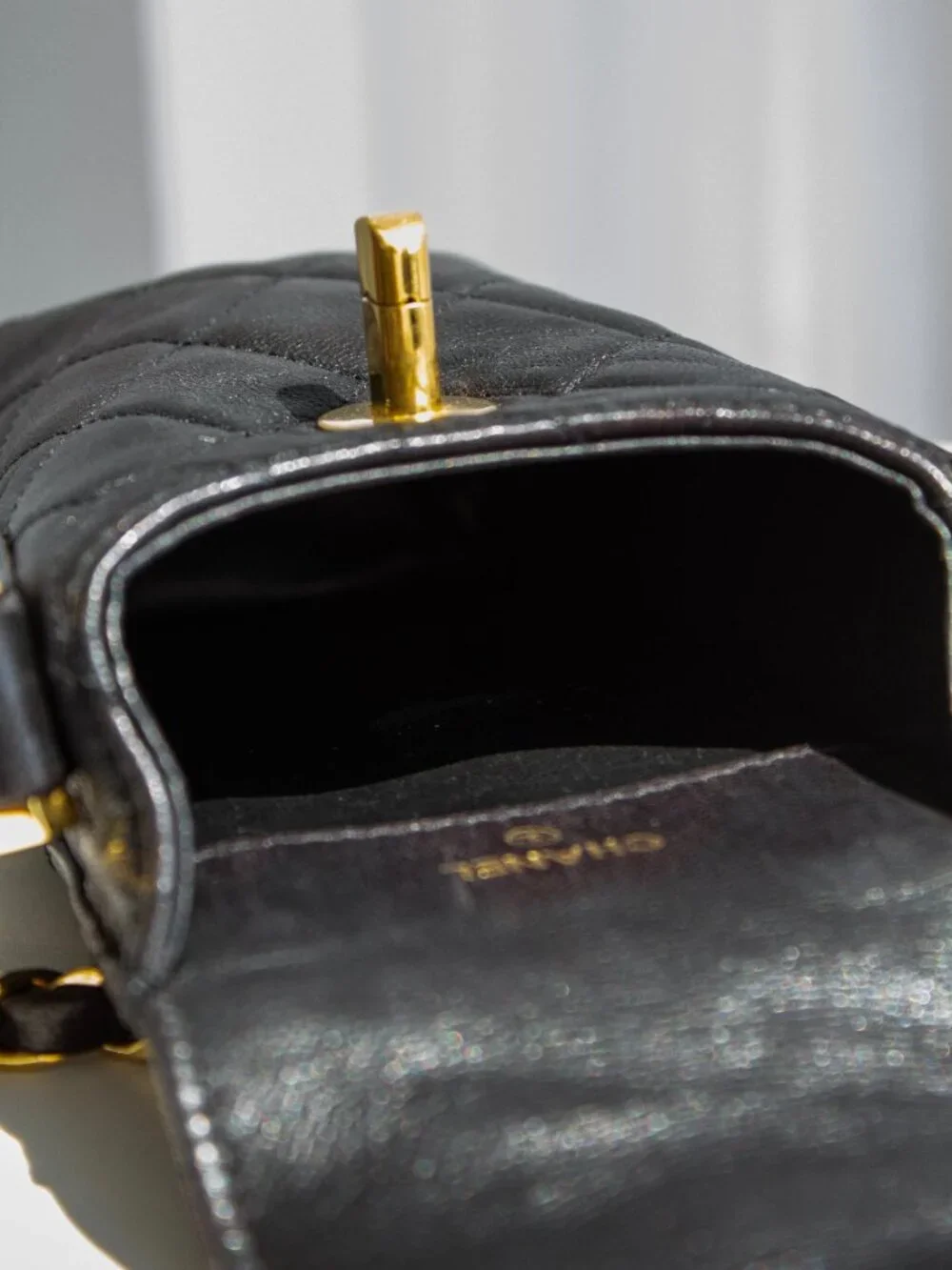 Chanel Vintage 1996 Black Lambskin Leather 24K Gold CC Turnlock 90s Phone Holder